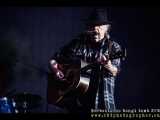 Neil Young vince la battaglia legale contro un marchio di lusso