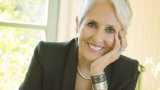 Joan Baez svela "l'antidoto alla disperazione"