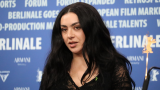 Charli XCX annuncia il nuovo album "Music, Fashion, Film"