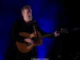 Glen Hansard, pubblicata postuma la cover di “Bottle of Smoke”