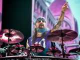 Mike Portnoy ha elogiato il debutto di Anika Nilles