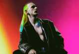 Roster, Mace firma con Warner Music Italy