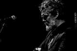 Gli U2 ricordano Glen Hansard da un terrazzo di Dublino