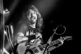 Dave Grohl suona gli AC/DC con Shane, il figlio di Taylor Hawkins